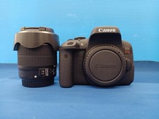 Canon EOS Kiss X8i DSLR Camera Lens Kit with Battery Accessories Used