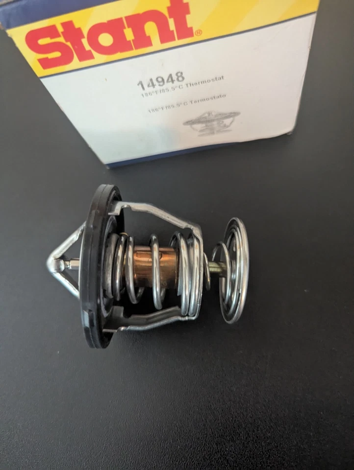 Engine Coolant Thermostat with Seal-OE Type Thermostat STANT 14948 - Imagem 4 de 4