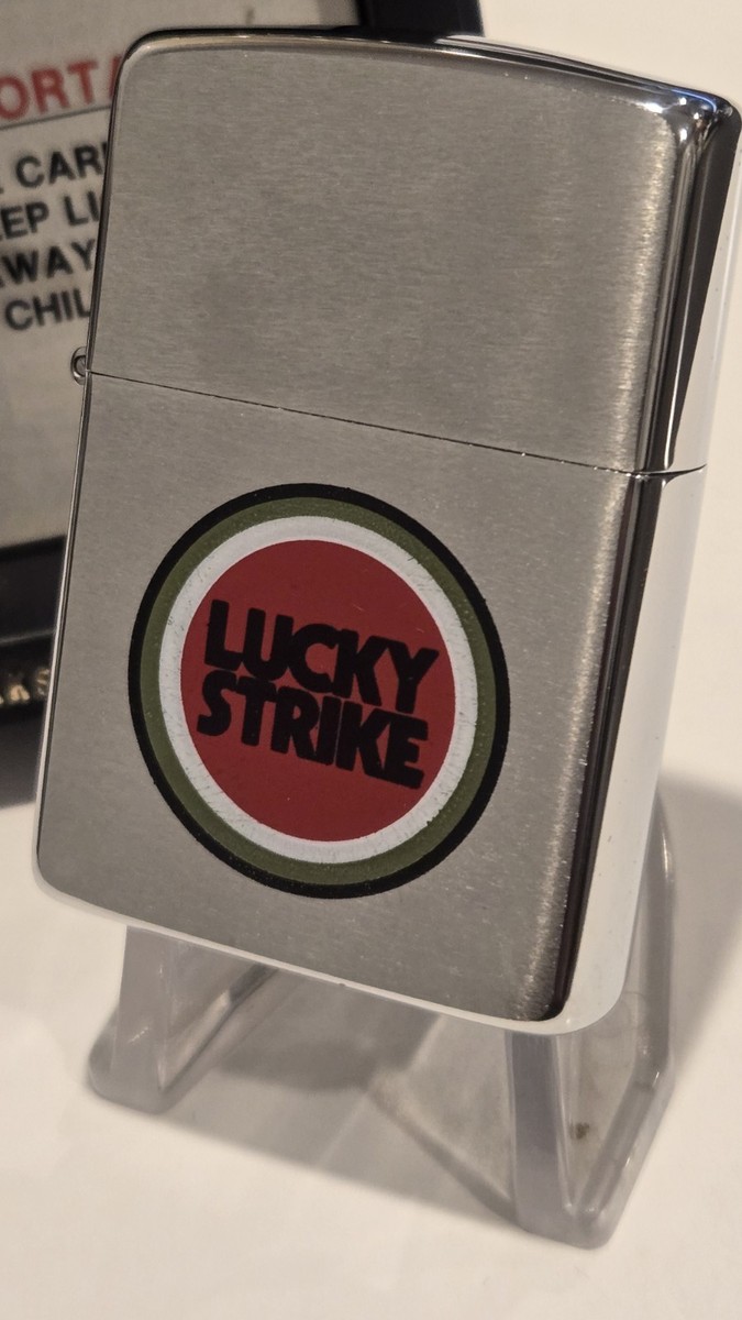 1989 LUCKY STRIKE BULLSEYE Vintage Zippo Lighter Nr Mint Rare