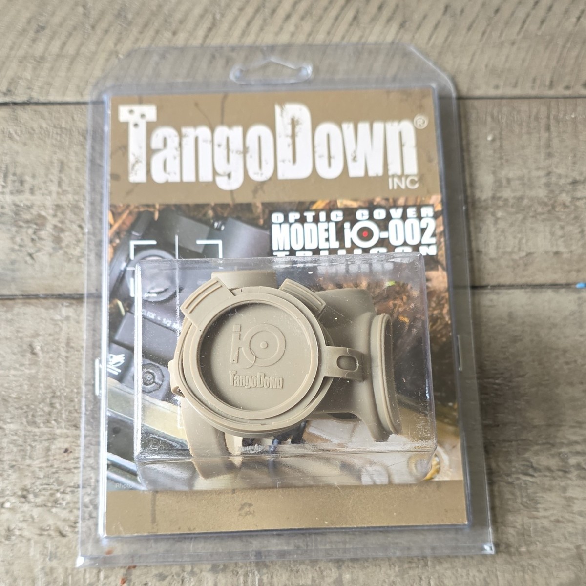 実物　TangoDown製 trijicon MRO カバー　IO-002 TangoDown IO-002 FDE Optic Cover for Trijicon MRO Weather
