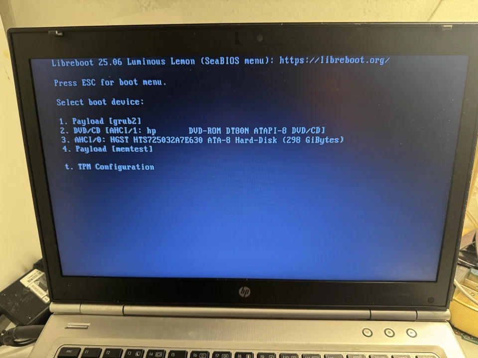 Libreboot Coreboot 惠普 Elitebook 8460p 14 英寸 i5 带底座、2 块电池和充电器 — 第 2/4 张图片