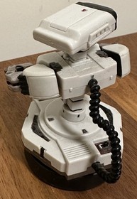 Nintendo Amiibo Super Smash Bros Famicom R.O.B. Rob The Robot Figure - Open Box
