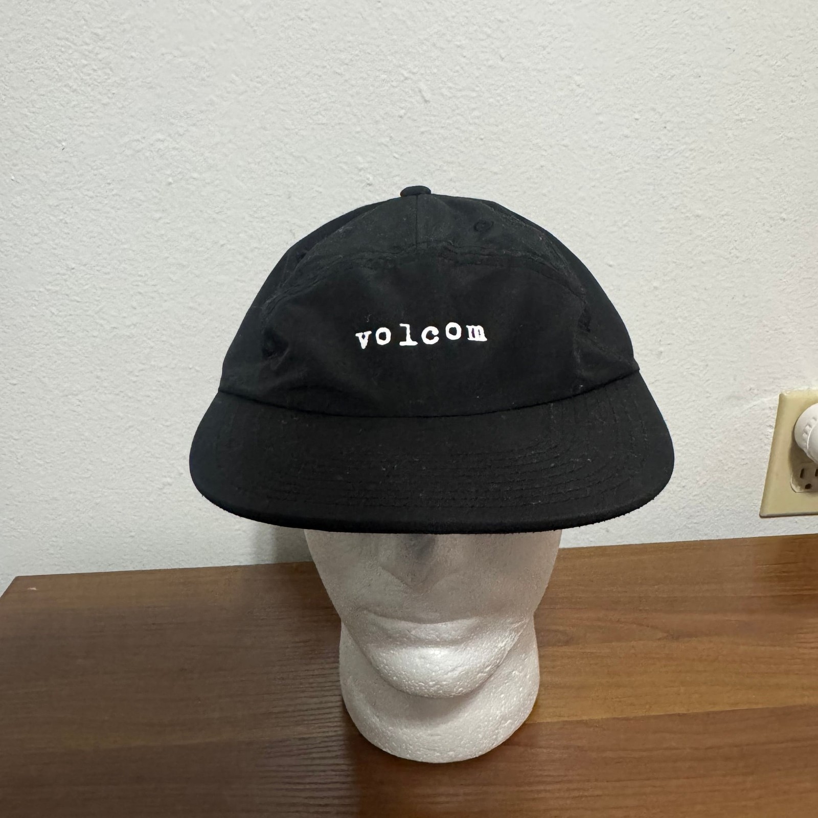 Volcom Black 5 Panel Adjustable Strapback Hat - image 1