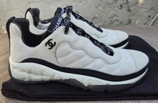 Chanel 21B Womans Ivory Suede White CC Logo Lace Up Mid Top Trainer Sneaker 40.5