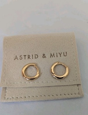 ASTRID & MIYU  18 ct Gold Plated Essential Huggie Earrings
