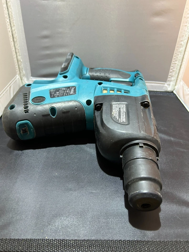 Makita LXT HRH01 Cordless Rotary Hammer Concrete Drill 18v 36V - Image 4 of 4