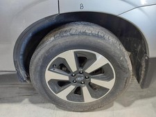Used Wheel Fits 2018 Subaru Forester 17x7 Alloy 6 Spoke Wmachined Face Dark Gr