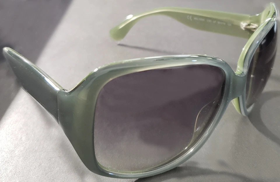 Gafas de sol Marc by Marc MMJ030/S LHO LF verdes - venta al por menor $190 (58% de descuento) Foto 2 de 4