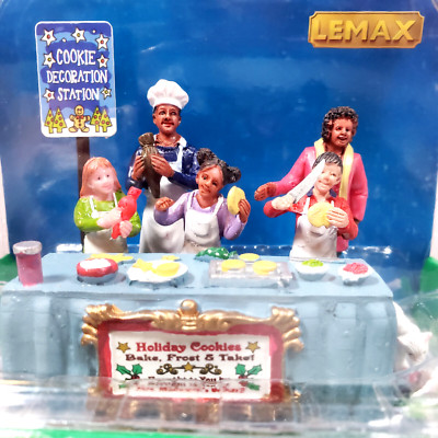 Lemax cHRISTMAS COOKIE DECORATION STATION Baking Gingerbread Treats #23595 NIB