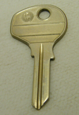 AUTO E KEY BLANK FOR OLDER PORSCHE - PROFILE: K SERIES: 100-199
