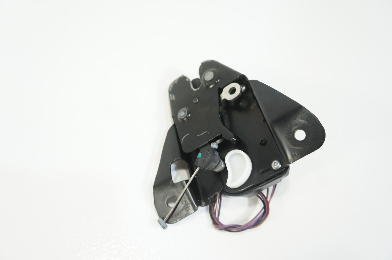 2014-2020 MASERATI GHIBLI M157 REAR TRUNK LID LATCH LOCK ACTUATOR STRIKER OEM