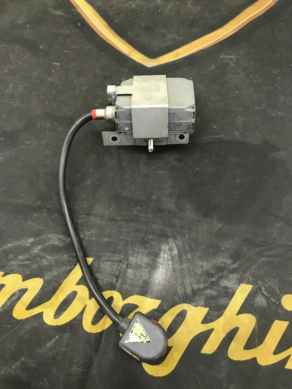 LAMBORGHINI GALLARDO MURCIELAGO 640 XENON HEADLIGHT COMPUTER ECU W/ BRACKET OEM