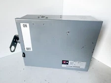 CP2HD321 Cutler Hammer 30 amp 240 volt 3 wire safety bus plug in unit EL06