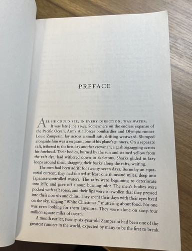 Unbroken (Movie Tie-In Edition) : A World War II Story of Survival, Resilience, - Picture 4 of 4