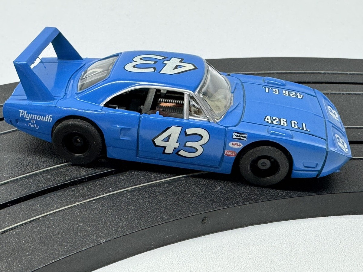 VTG - TYCO Petty Plymouth Superbird #43 Richard Petty Blue w/HP7