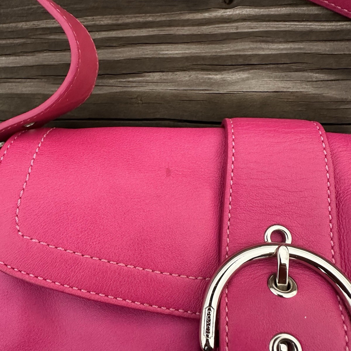 極美 Coach Soho Pink Shoulder Bag Pocket 極美 Coach Soho Pink Shoulder Bag Pocket - メルカリ