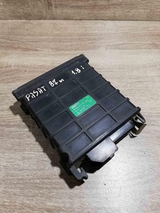 0280800104 811906264  Engine control unit/module ECU Fits for Audi 80 90 S2 B4