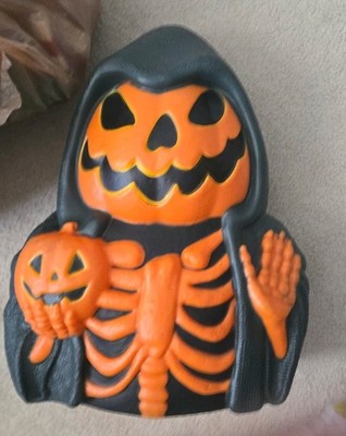 Hyde & Eek! Target Halloween Pumpkin Skeleton 16  Blow Mold Groundbreaker 