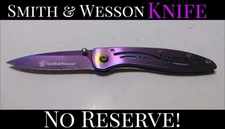 ✨Smith & Wesson✨ Pocket Knife Model CKLPB Purple Colored Plain Edge Blade