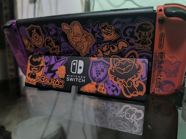 Nintendo Switch (OLED Model) HEG-001 Edición Pokémon Escarlata y Púrpura - 64GB