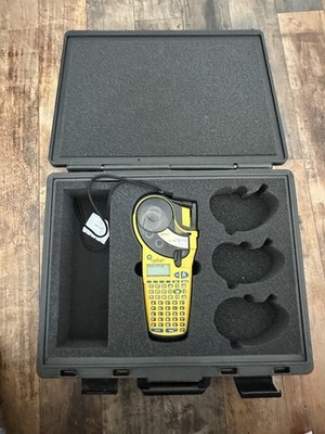 Brady IDXPERT Labeler Handheld Label Printer With Case Works Great