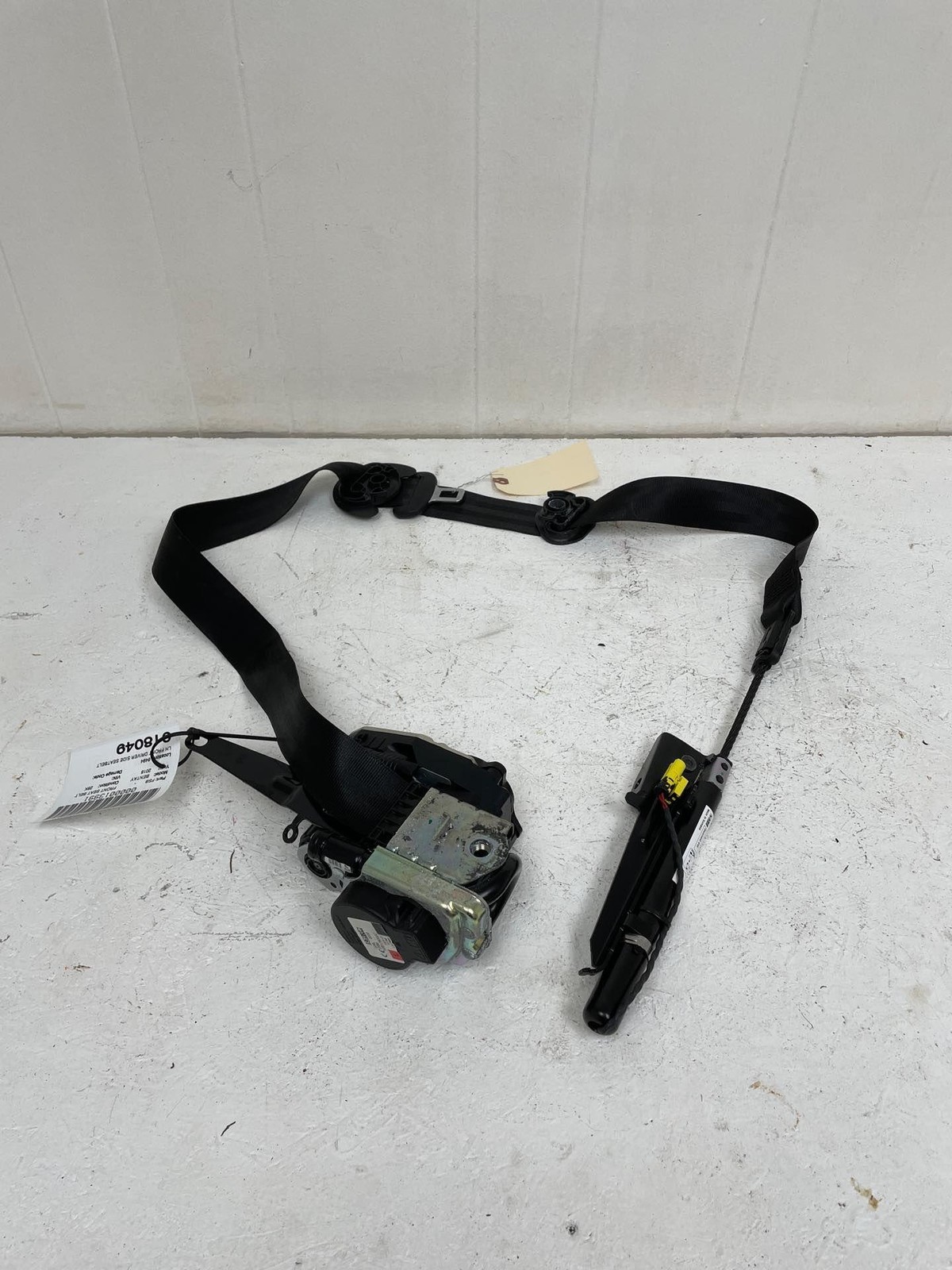 2016-2020 BENTLEY BENTAYGA FRONT DRIVER SIDE SEATBELT RETRACTOR ASSEMBLY BLACK