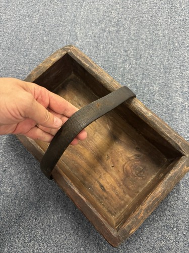Scatola rustica in legno con manico in pelle - Foto 11 di 23