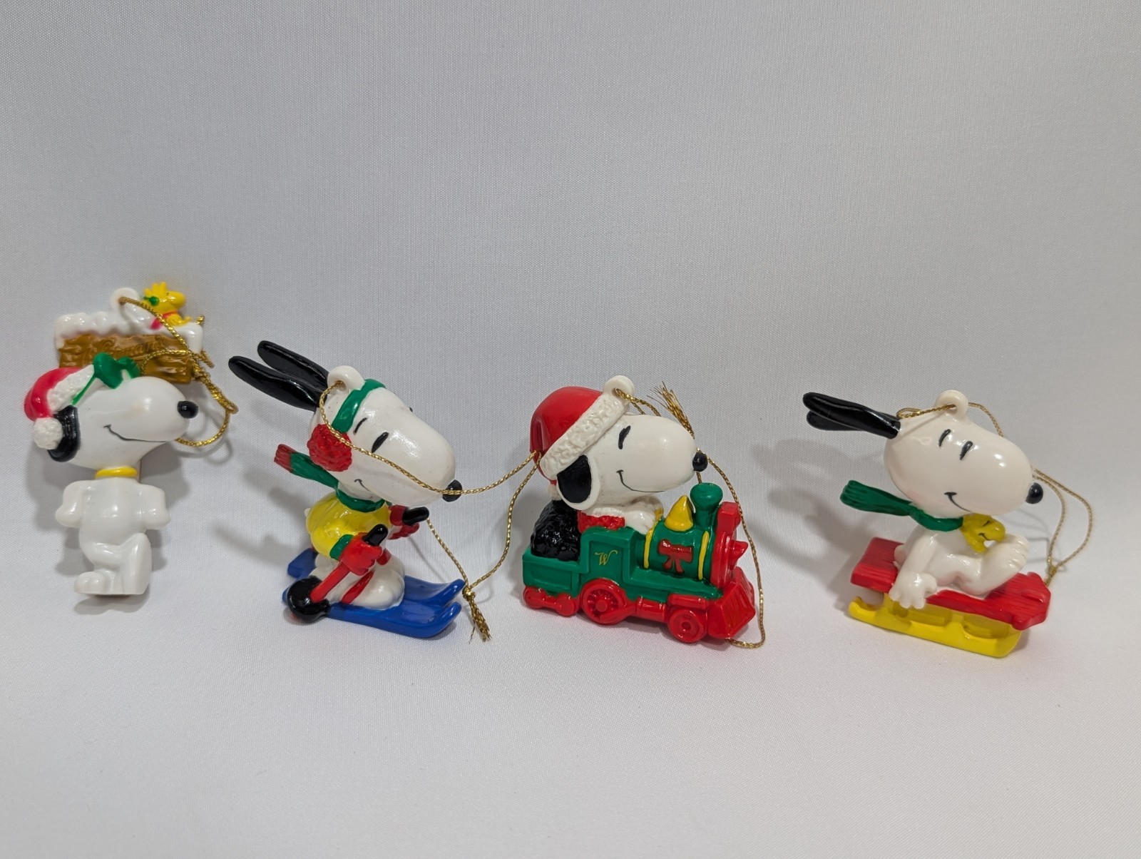 Lot Of 4 Vintage Snoopy Peanuts Christmas Ornament PVC United Features Syn