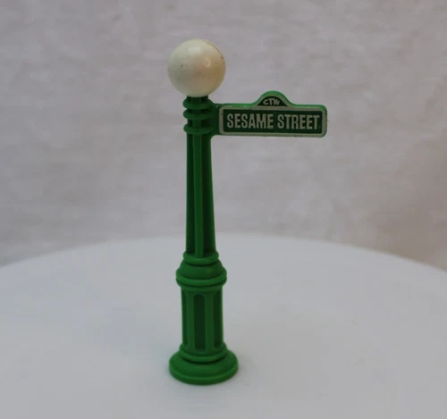 Vintage Fisher-Price #938 Sesame Street Little People Light Pole Sign Part Piece