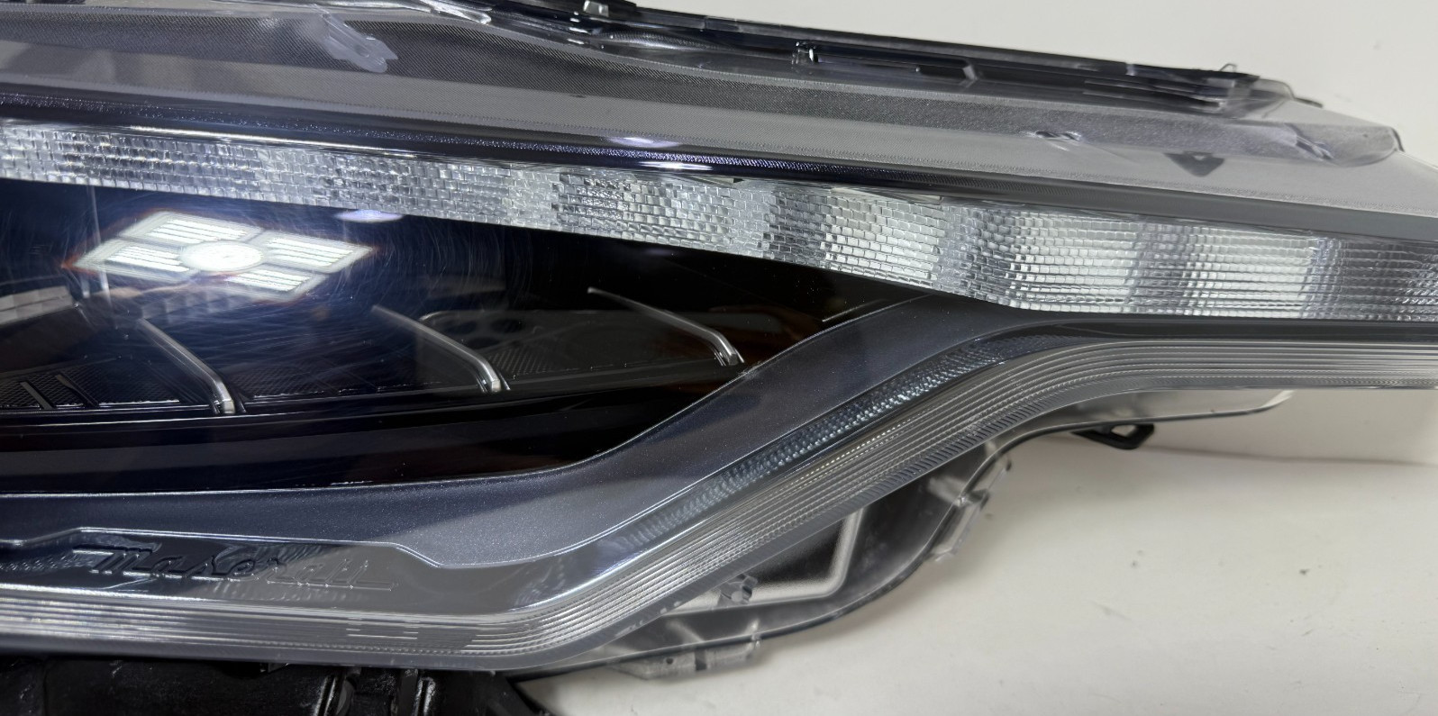 Maserati Levante 2017-2024 RIGHT+INNER Headlight P/N 06701595380
