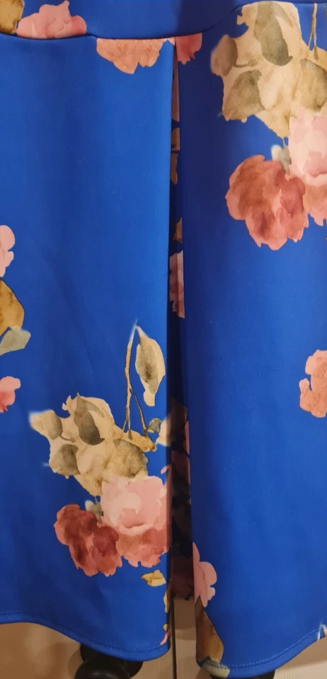 Soprano Dress Junior's Large Floral Blue Sleeveless Pleated Halter - Image 2 of 4