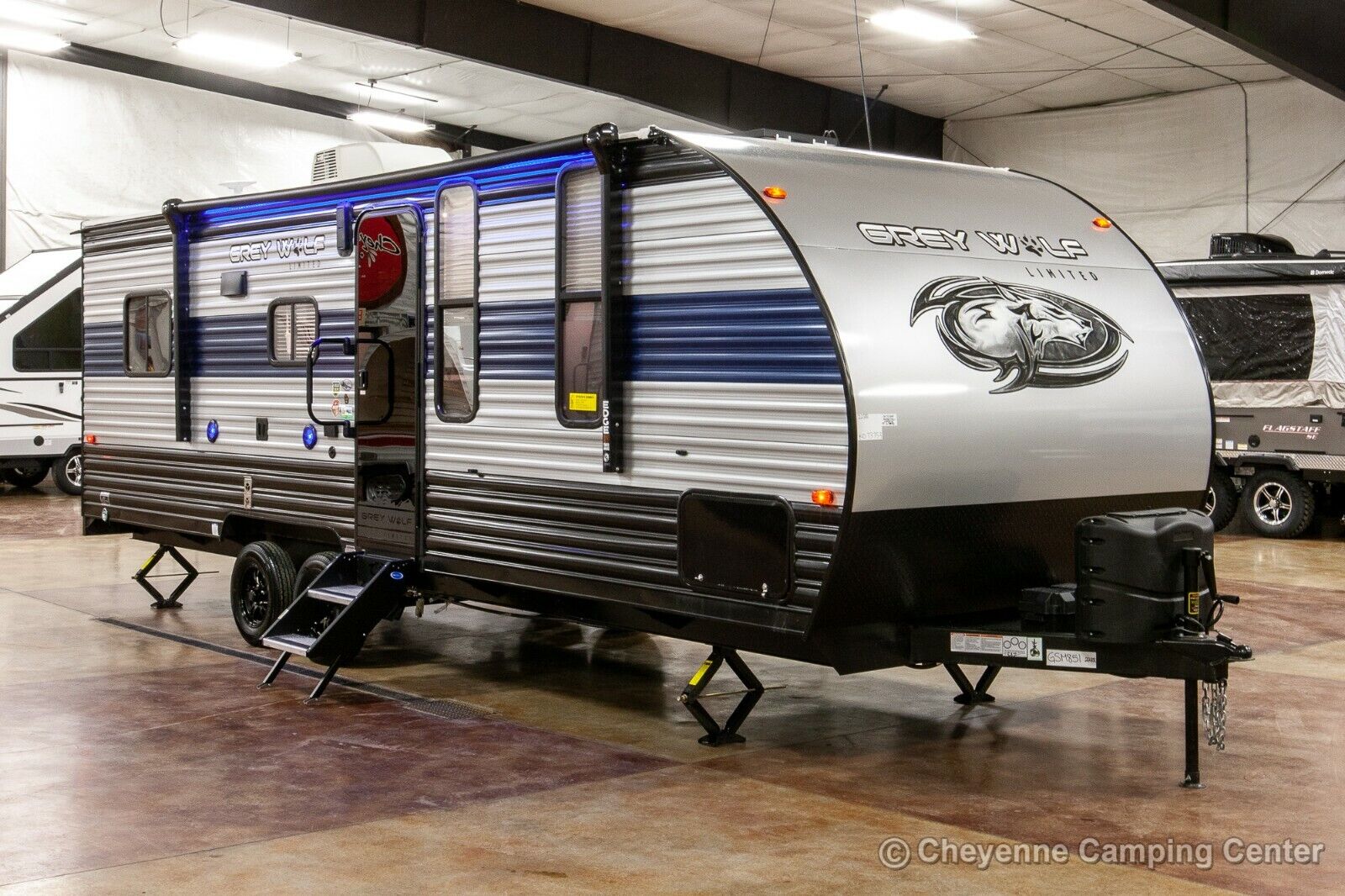 New 2021 Forest River Cherokee Grey Wolf 22rr Travel Trailer Toy Hauler