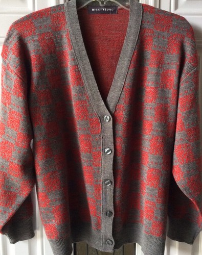 Grey with red design, trim and cuff V neck cardigan - Free shipping. - Picture 4 of 8