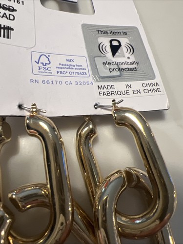 Urban Outfitters Large Chain Link Gold Tone Earrings - Picture 5 of 5