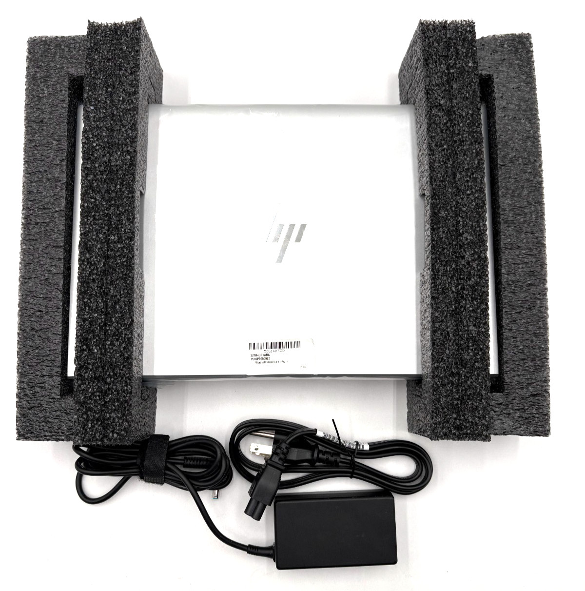 HP 830 G7, 13.3-Inch Laptop, with Intel Core i7-10610U, 256 GB SSD (Solid State Drive), Windows 11 Pro