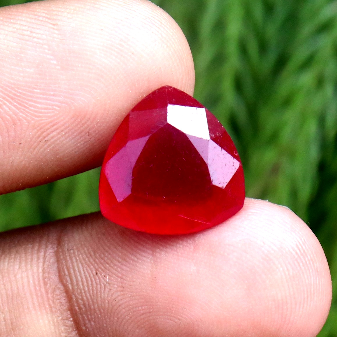 Natural Red Beryl Bixbite 8.25 Ct Loose Gemstone Trillion Cut Utah Certified