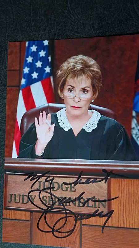 JUDGE JUDY SHEINDLIN Authentic Hand Signed Autograph 4X6 Photo 