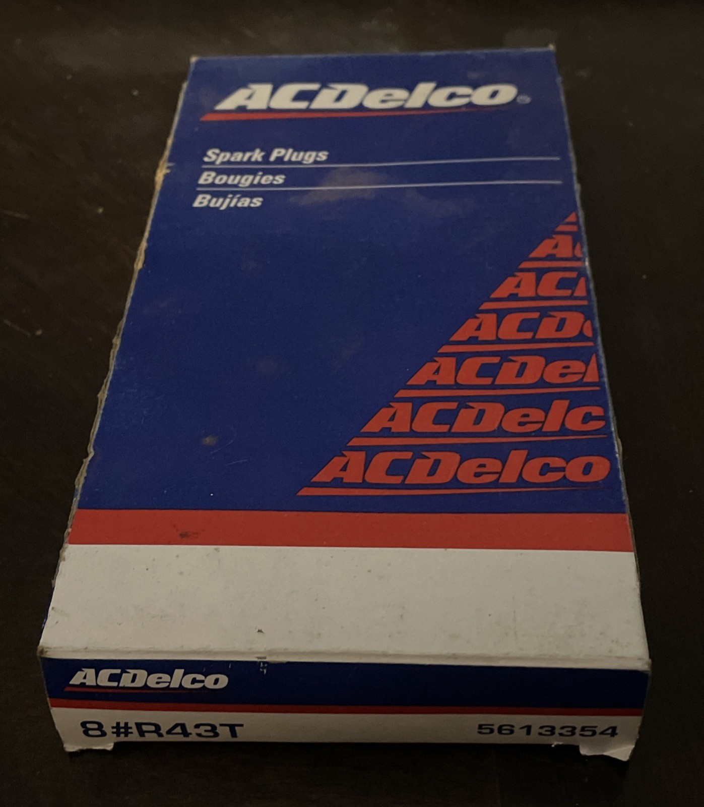 AC Delco R43T 5613354 Spark Plugs Box of 8 Made in USA New Spark Plugs