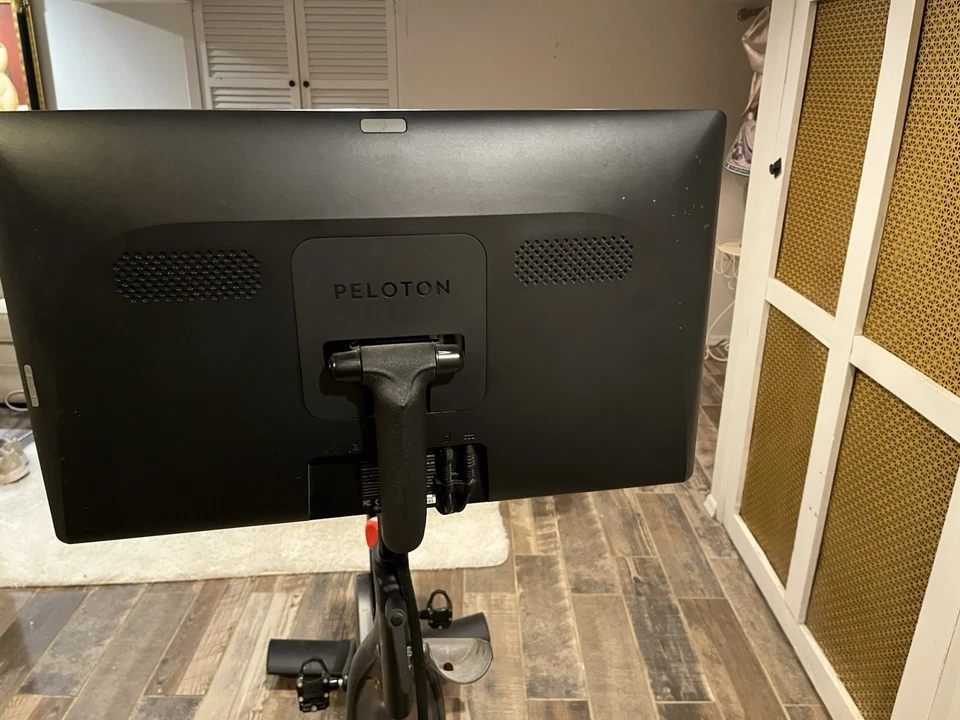 RB1VQ Peleton Exercise Bike - Image 3 of 4