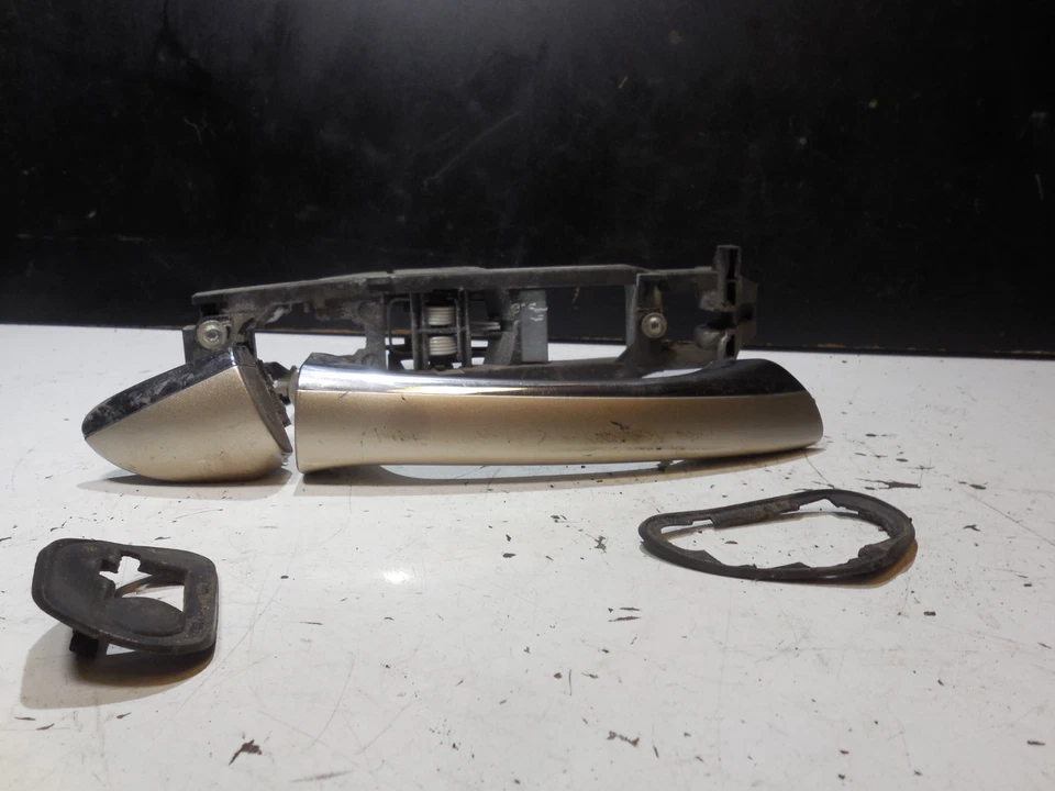 Conjunto de maçaneta externa para porta traseira direita 01-07 Mercedes Benz W203 C230 C240 - Imagem 3 de 4