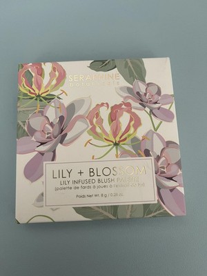 {I3} SERAPHINE BOTANICALS Lily + Blossom - Lily Infused Blush Palette Bouquet