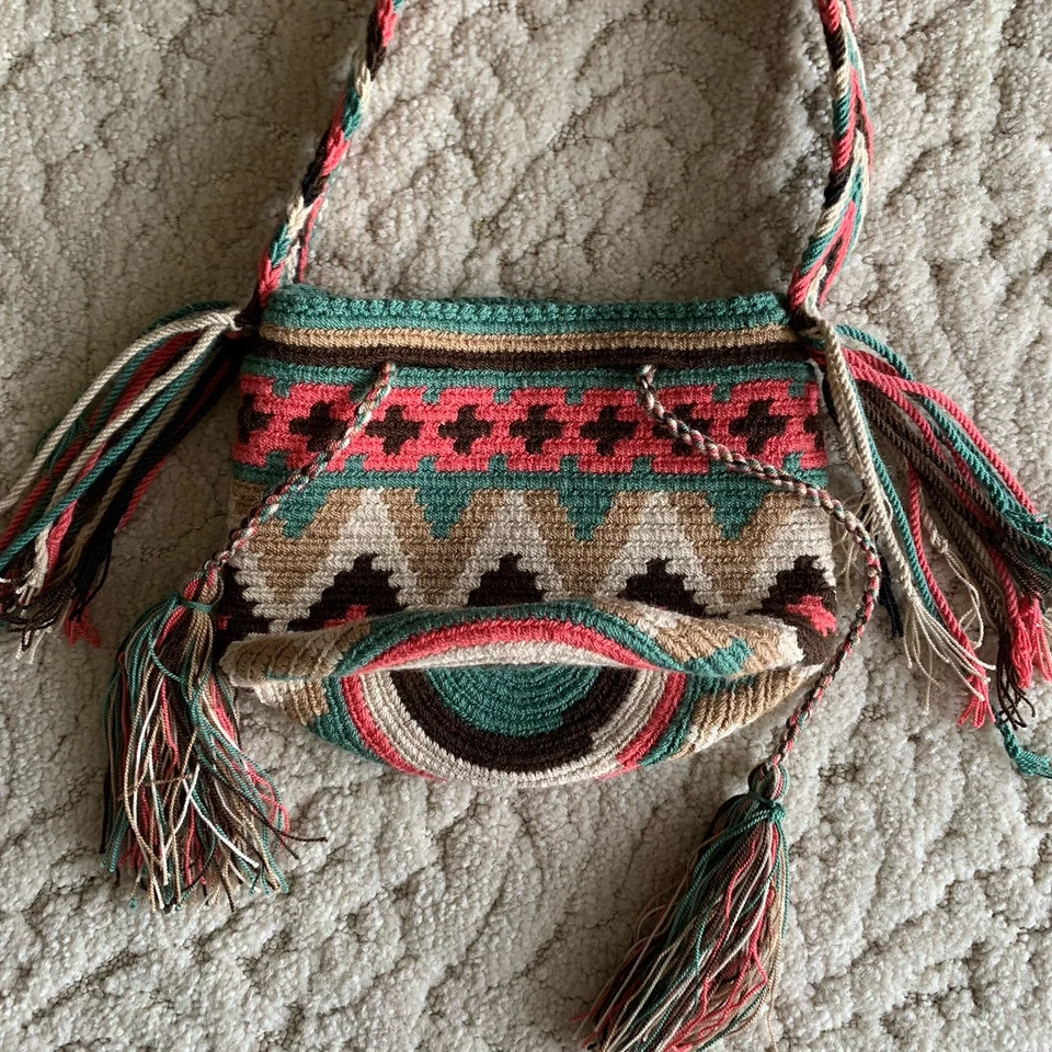 Bolso Bandolera Wayuu Mochila Colombiano Neutro Multicolor Borlas Boho Foto 2 de 4