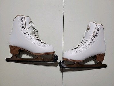 Jackson Mystique Size 6C, White JS1490