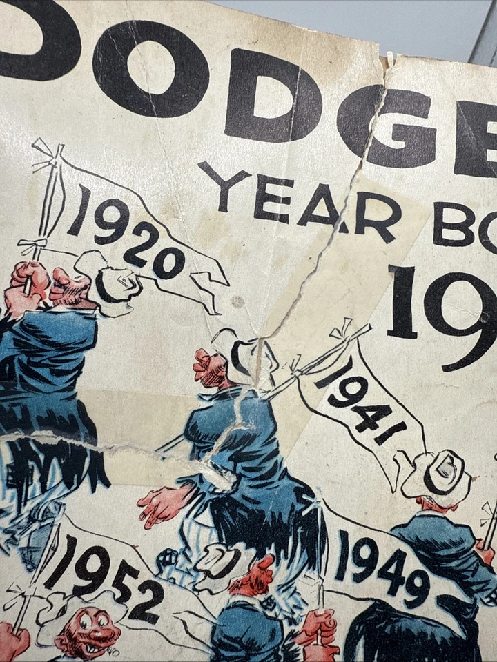 1957 Brooklyn Dodgers ежегодник. Очень грубое состояние товара - Изображение 2 из 4