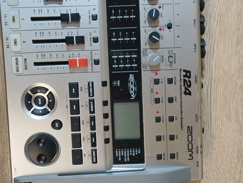 ZOOM R24 Multi-track Recorder 8-Track Japan Very Good Condition Working Tested - Picture 5 of 14