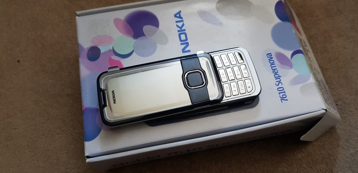 \"未使用\" NOKIA携帯電話『7610』フィンランド製　本体、純正バッテリー付 未使用 NOKIA携帯電話『7610』フィンランド製 本体、純正