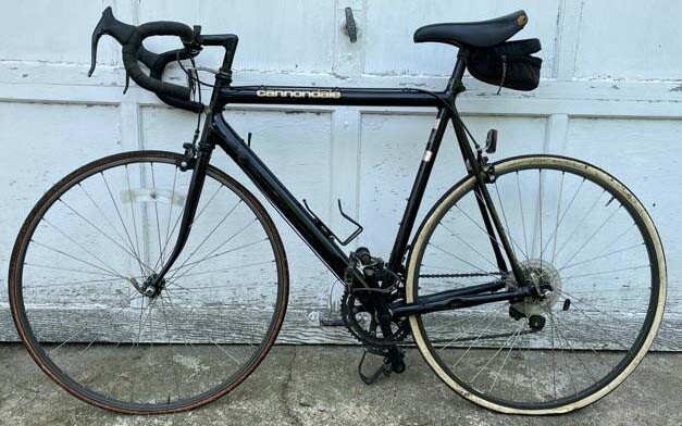 (Used) 700c SCHWINN CANNONDALE ROAD TOURING BIKE PREOWNED, 1989 or 1990, GREAT CONDTION (328.00 USD)
