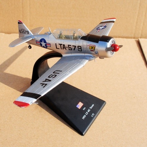 1:72 Scale Diecast Military Model North American LT-6G Texan Trainer Aircraft - Picture 5 of 11