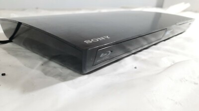 Sony Blu-Ray + DVD Player BDP-S390 Built In Wireless Streaming (no