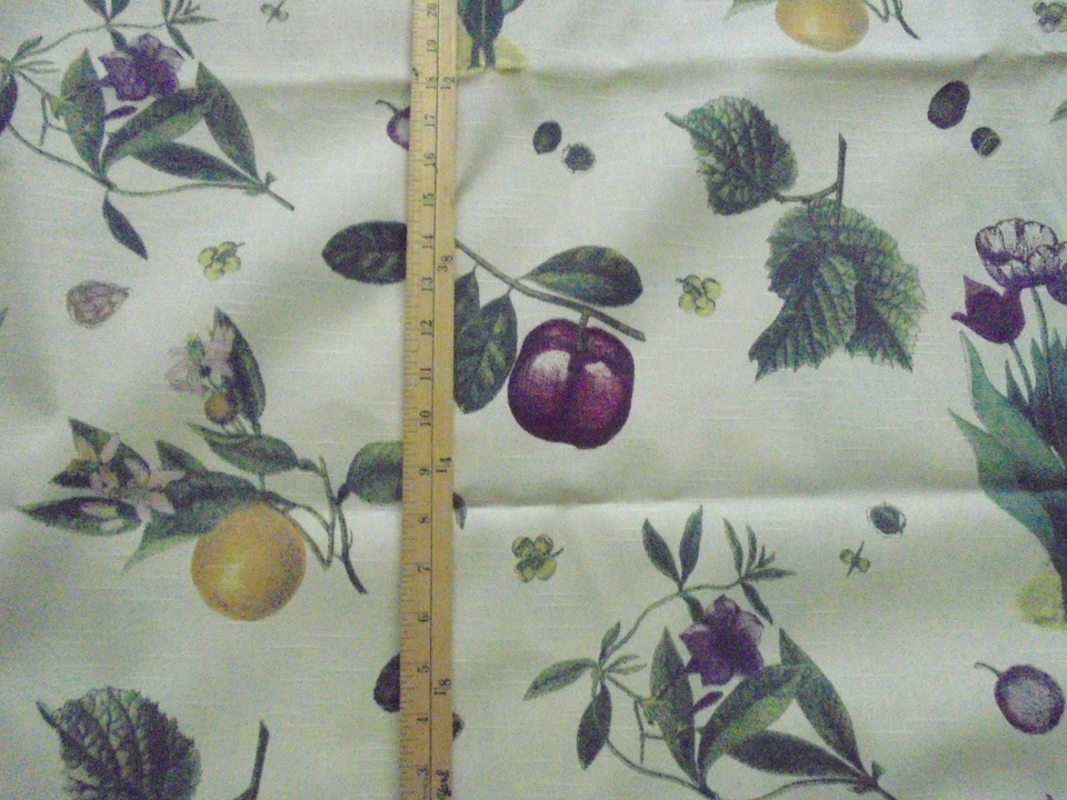 Tela de algodón Waverly BOTANICA 4 7/8 yardas 54" de ancho Frutas y Florales-Verde, Ciruelas Foto 2 de 4